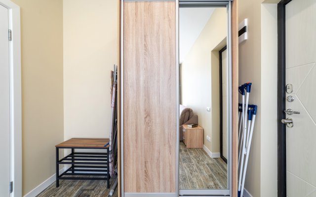 Dizaynerskaya studiya na zakrytoy territorii ryadom s basseynom Flat