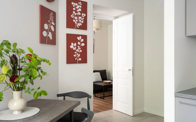 Апартаменты с двумя спальнями рядом с Таврическим садом