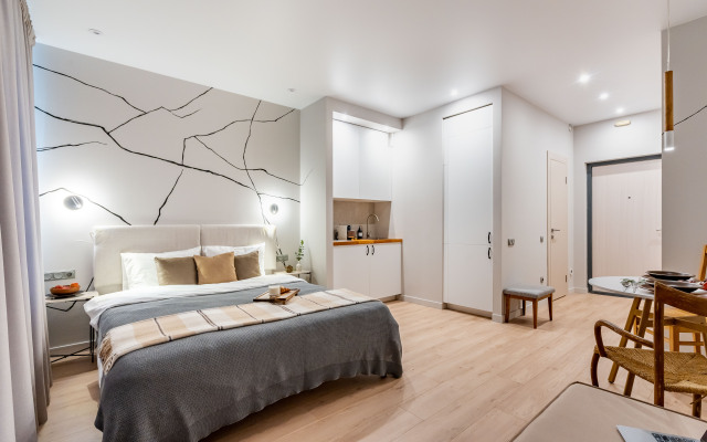 Apricot Tree Apartments on the Makarov Embankment