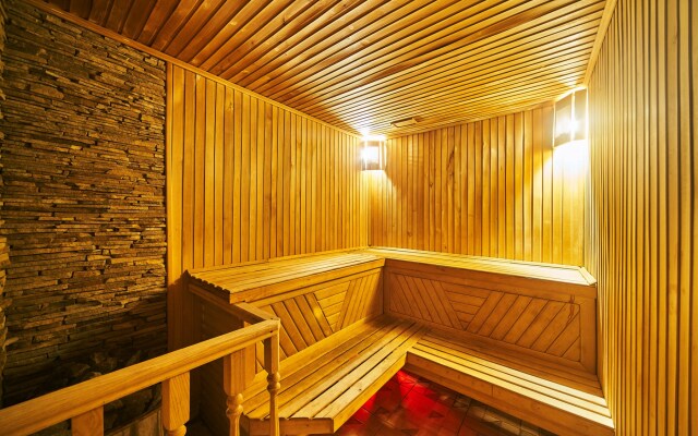 Cruise Hotel & Spa