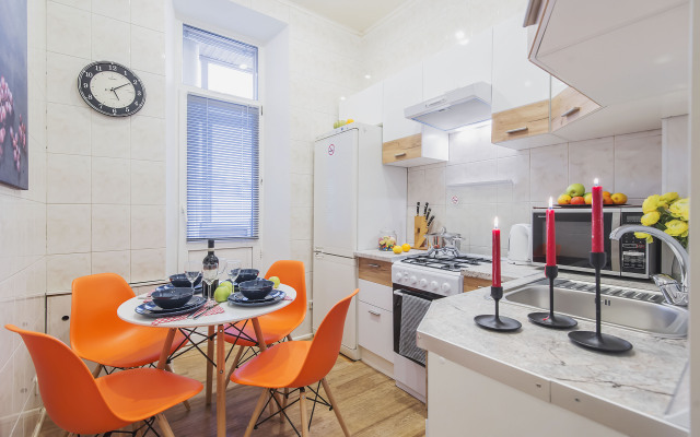 GM Cozy two-room apartment near the Kremlin and Arbat Apartments