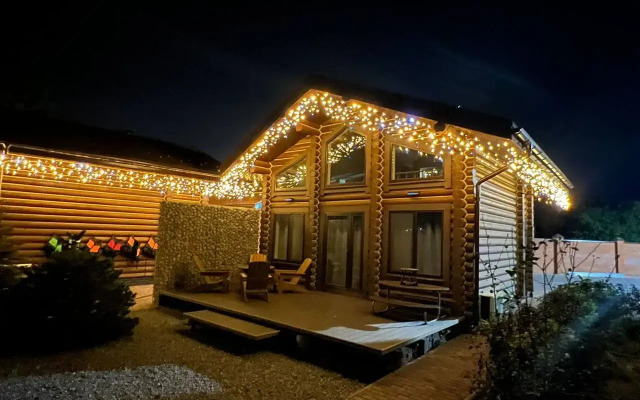 Частный дом Три избы