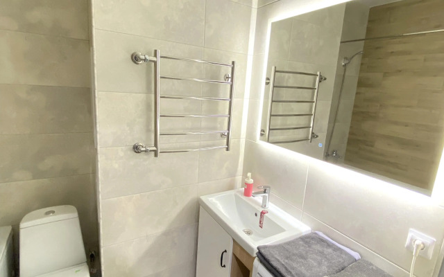 Batashi Green Flat
