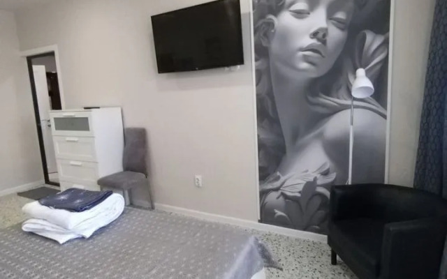 Studiya Na Mkr. Berezovy 148 Flat