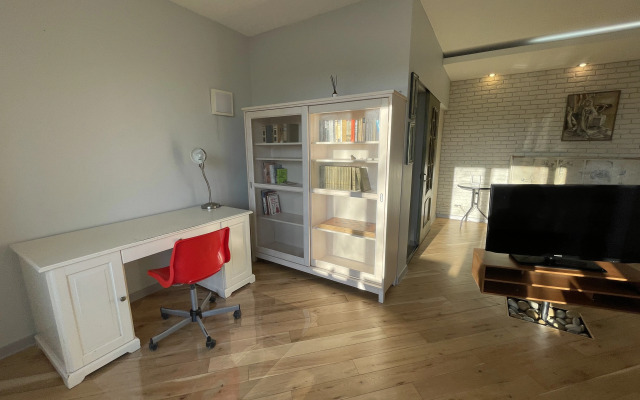 Artflet Flat