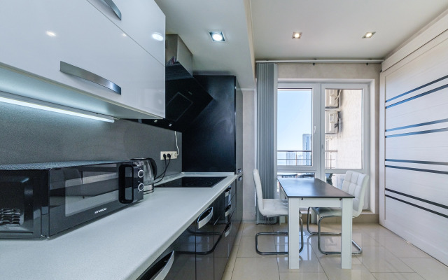 Vidovaya Dvushka S Balkonom Flat