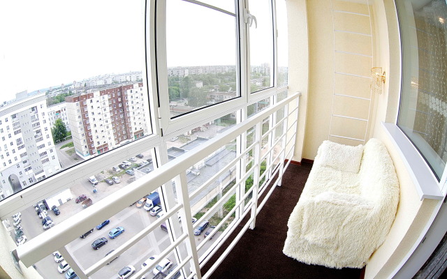 By Uloo na Prospekte Oktyabrya Apartments