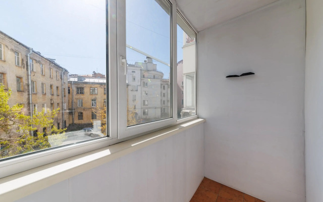 S 3 Spalnyami Na Moiseenko 5 - 8 Chelovek Apartments