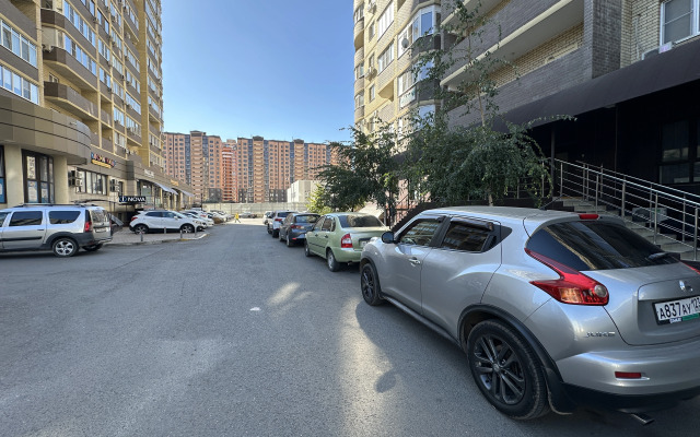 Квартира КакДома однокомнатная улица Победы 178/3 у парка Галицкого