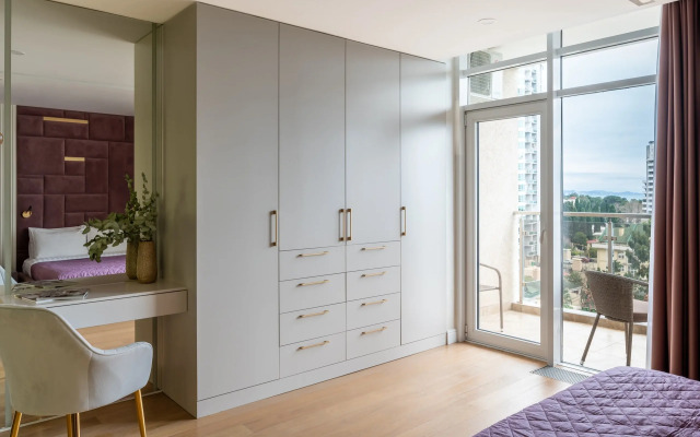 Апартаменты Red Apartments Светлана Парк Айрис