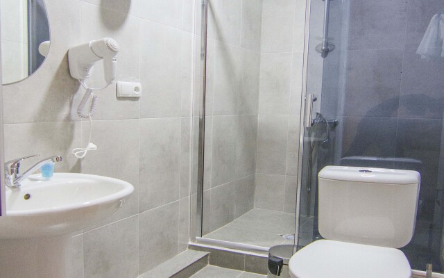 Rogas Home Hotel