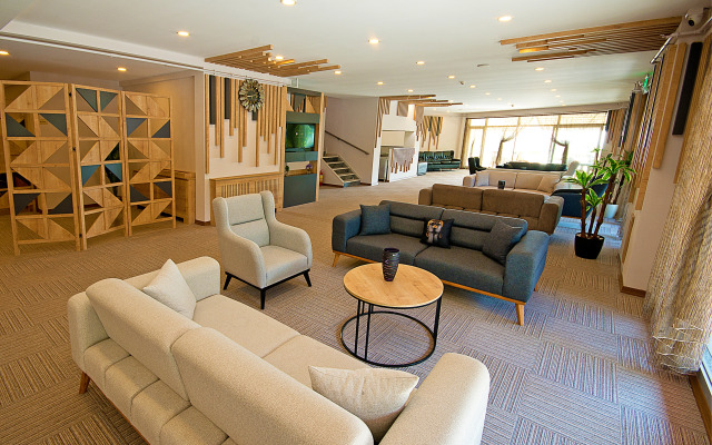 Lion City Hotel