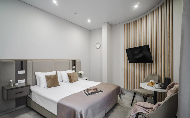 Апартаменты Комфорт на Учительской 5 УК Вознесенский