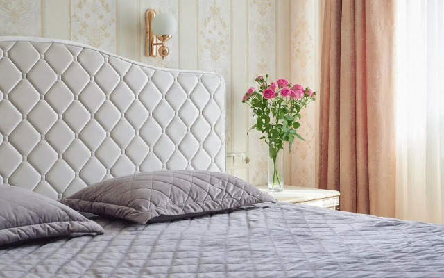 Апартаменты двухкомнатные на Декабристов 36/2