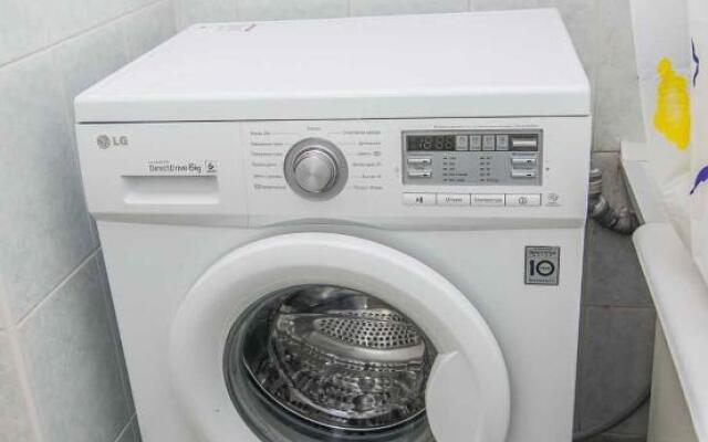 Апартаменты Дегтярная 20