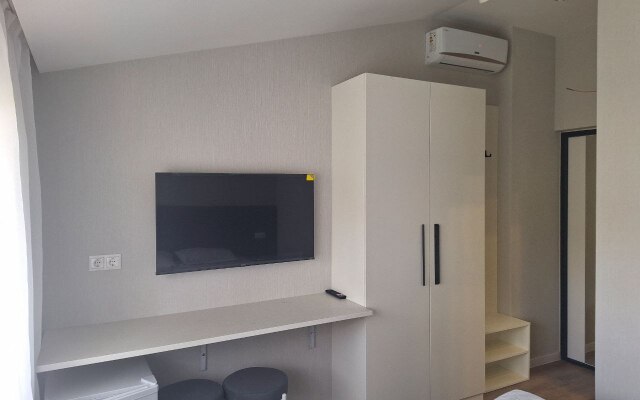 4 AVENUE Apartments