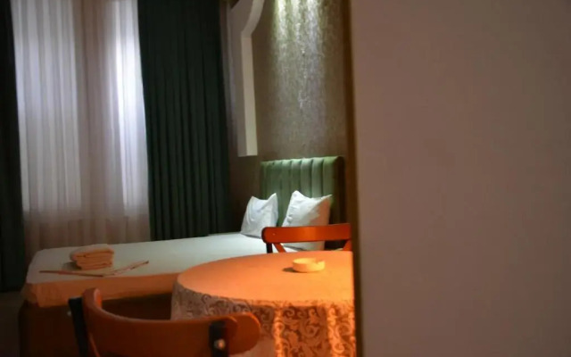 Perron Hotel