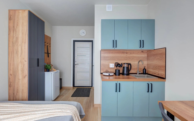 Апартаменты Улучшенная Студия с Видом на Город Светлый Дом