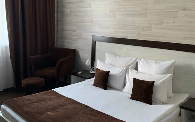 Отель Red Fox на Взлётной 2е