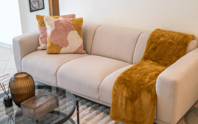 Marcopolo - Lavish 2BR next to Metro & Tram Apartments