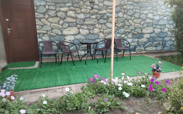 Zhara Guest House