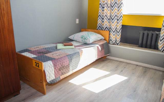 Parking Hostel