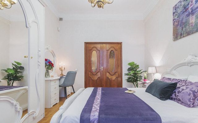 GM Cozy two-room apartment near the Kremlin and Arbat Apartments