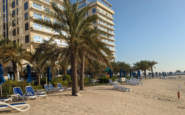 Apartamenty Luxurious Beachfront Marjan Island for Comfortable Stay