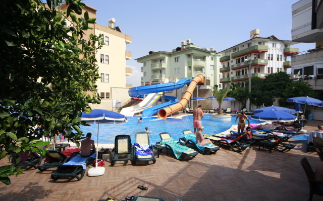 Almera Park Apart Hotel