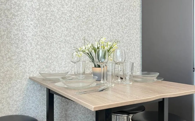 Trekhkomnatniye na Moskovskom Prospekte 44 Apartments
