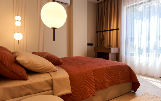 Nebo S Teplym Basseynom Dlya 8 Gostey Villa