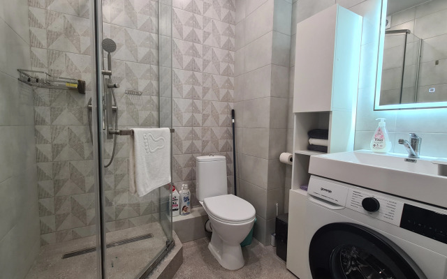 Uyutnaya S Balkonom V Sochi Flat