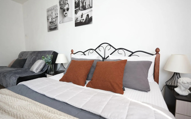 Апартаменты Пять Звёзд у Городской Администрации