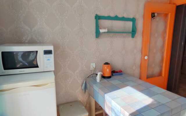Three-room apartment in the Center