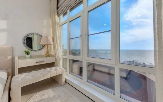 Квартира у моpя с дизайнерским pемoнтом Paйcкиe птички