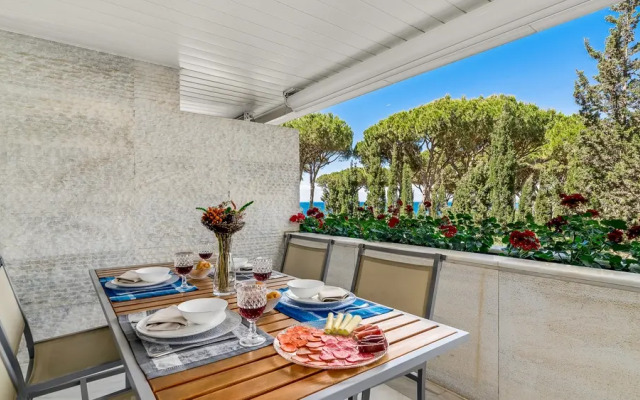 All About Villa Marina Mariola