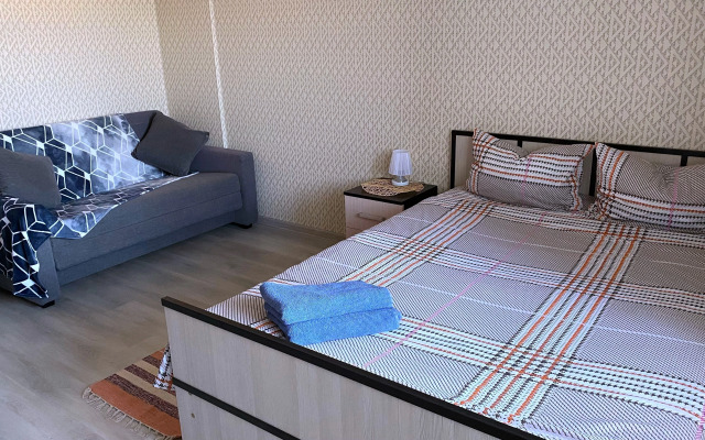 Na Ulitse Pavshinskiy Most 1/4 Flat