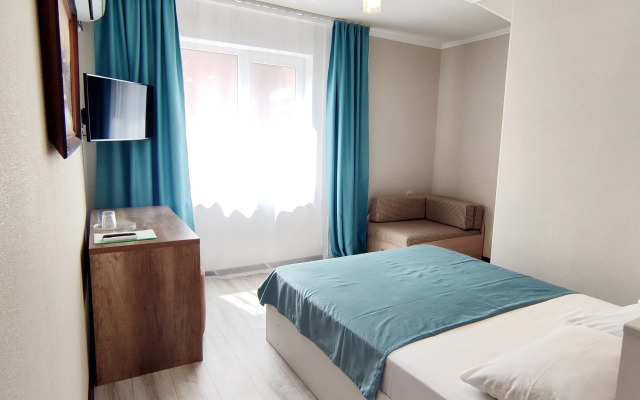 Yuzhny Briz Guest House