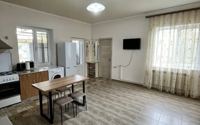 Na Vokzalnoy 2 Private house
