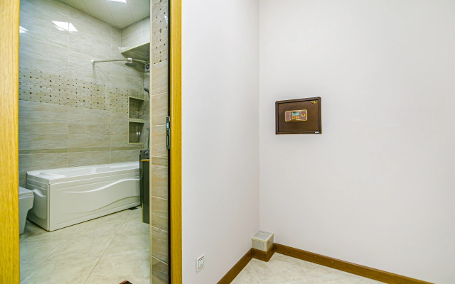 Premium at Nizami Street on Targovi Apartments