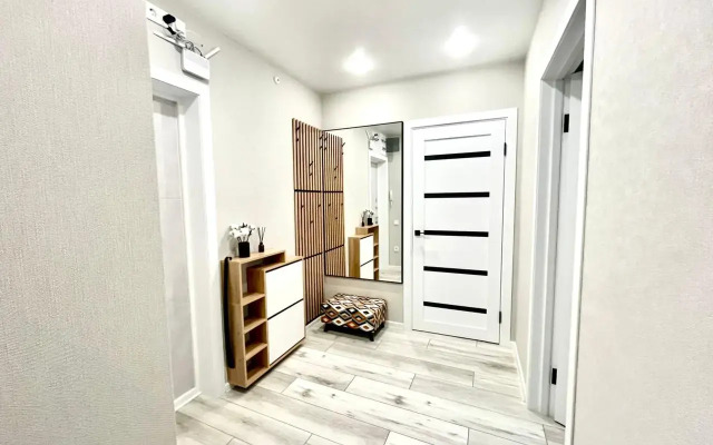 Квартира Уютная двухкомнатная в комплексе комфорт-класса