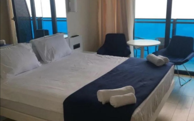 Vip Apart 2 Rooms Apartments