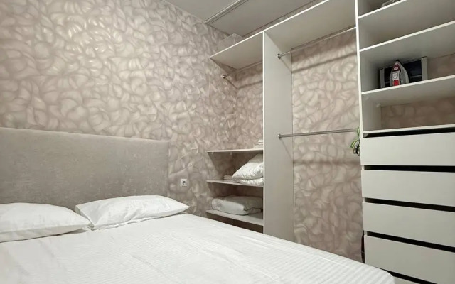 12 Dizaynerskaya V Zhk Raz Dva Tri Flat