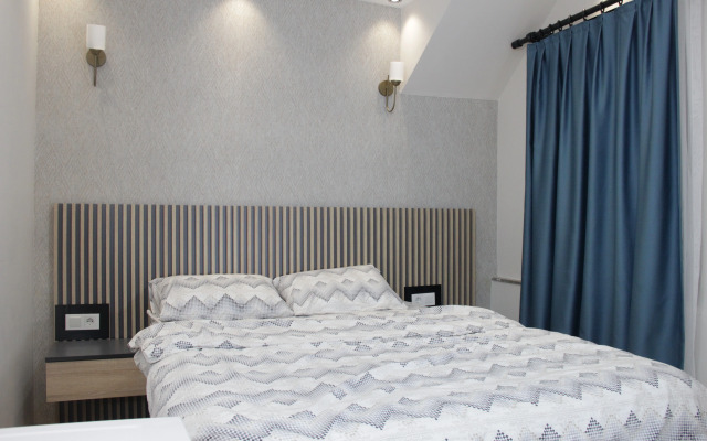 Отель Solo Suites