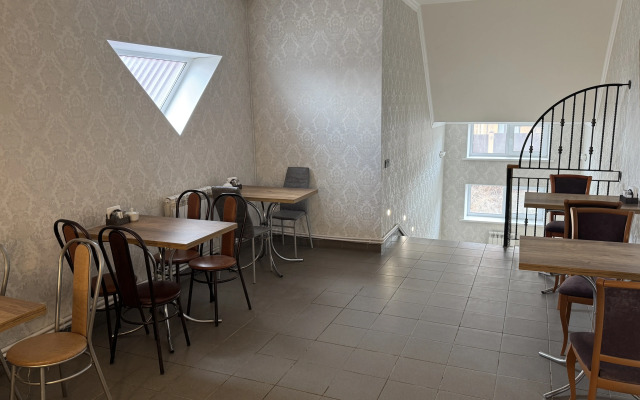 Cayanyi Hotel