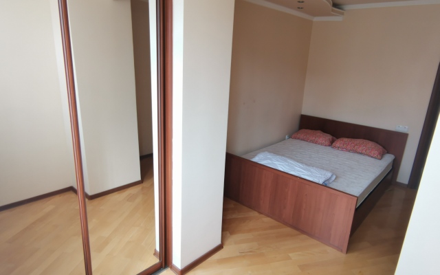 Апартаменты на Орджоникидзе 30