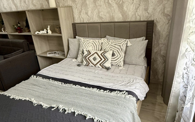 Квартира С Новым Ремонтом , В Лучшем Районе