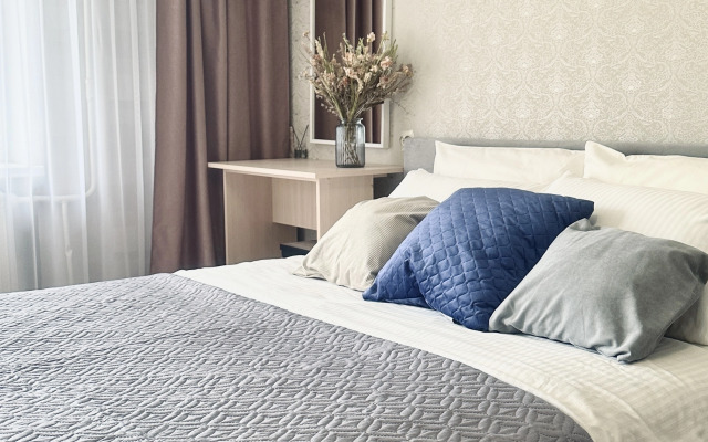 1k V Tsentre Istorii Flat