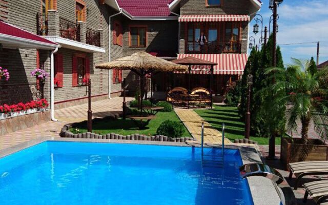 Yakor Fishing-Hunting Hotel