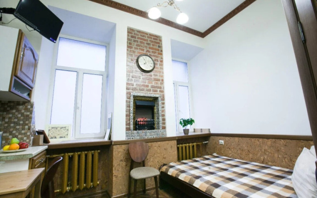 on Manezhny Living quarters